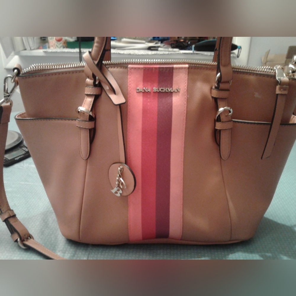 Dana Buchman Pocketbook